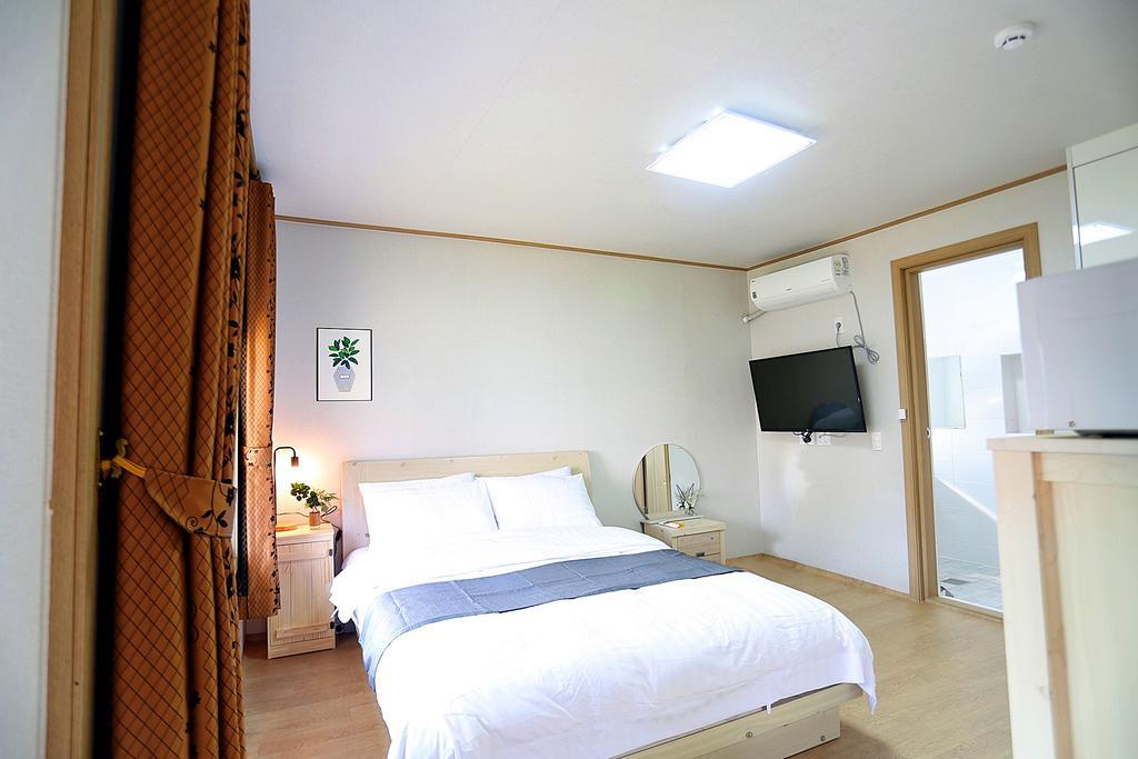 Ddobagi Pension Seogwipo-stad Buitenkant foto