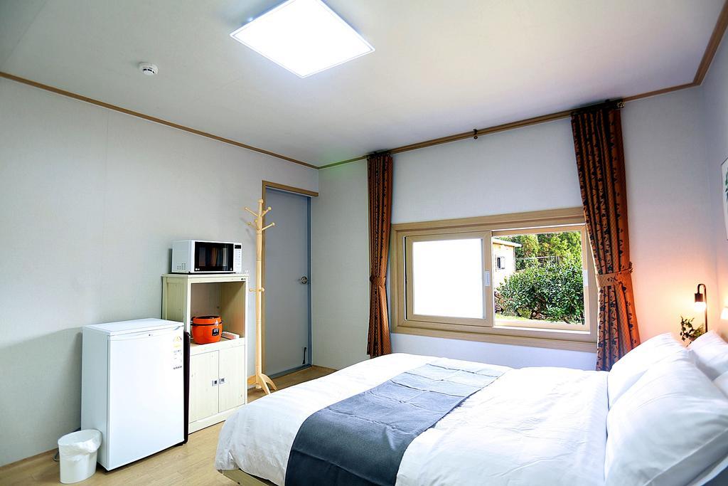 Ddobagi Pension Seogwipo-stad Buitenkant foto
